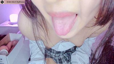 amelia75 live cam on Cam4