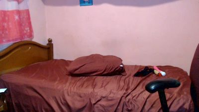 ameliejol1 live cam on Cam4