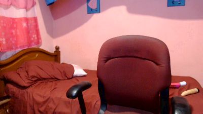 ameliejol1 live cam on Cam4