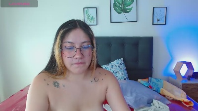 amelierose1 live cam on Cam4