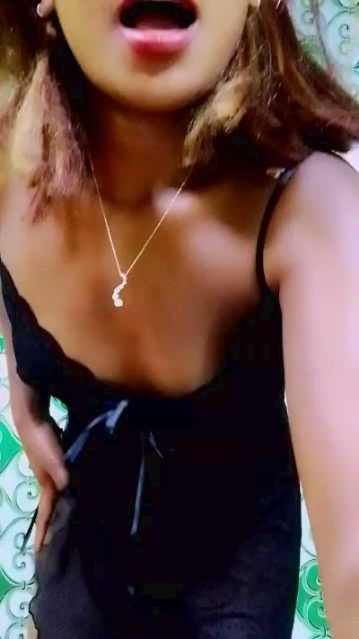 ameline1 live cam on Cam4