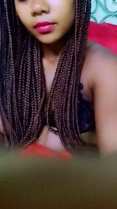 ameline1 live cam on Cam4
