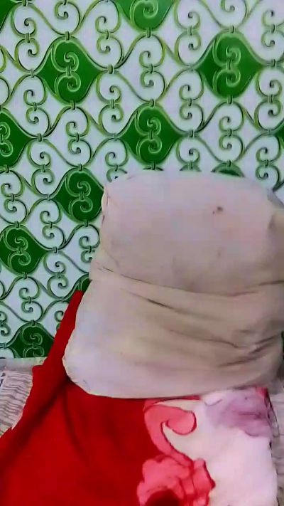 ameline1 live cam on Cam4