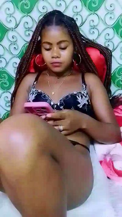 ameline1 live cam on Cam4