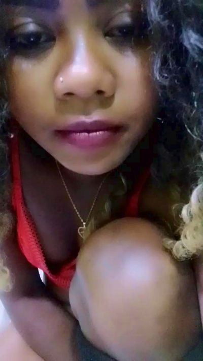 ameline1 live cam on Cam4