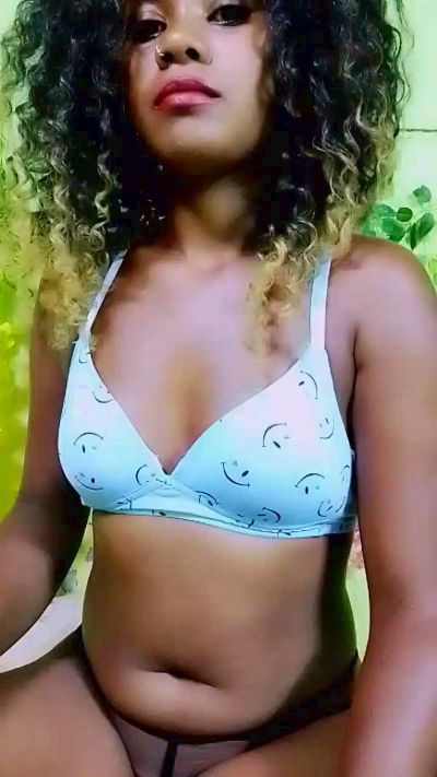 ameline1 live cam on Cam4