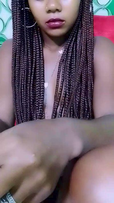 ameline1 live cam on Cam4