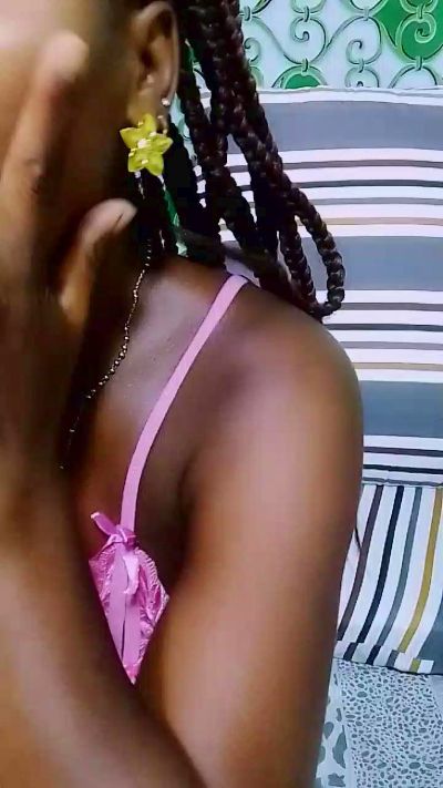 ameline1 live cam on Cam4