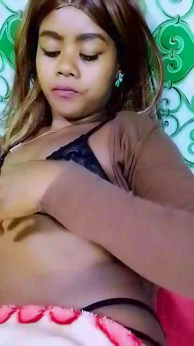 ameline1 live cam on Cam4
