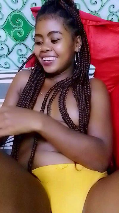 ameline1 live cam on Cam4