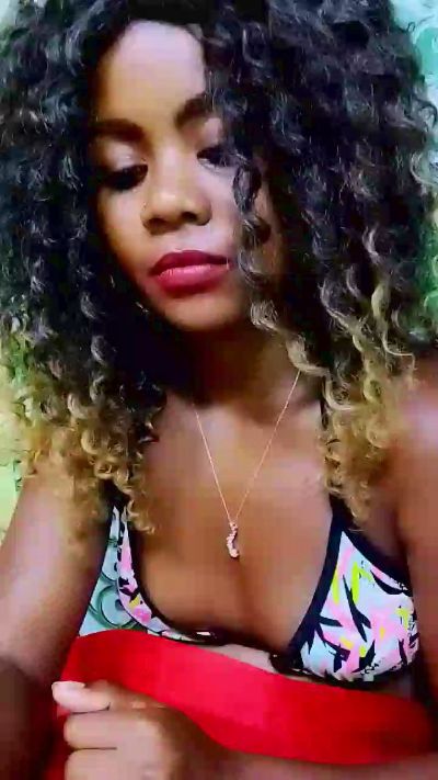 ameline1 live cam on Cam4