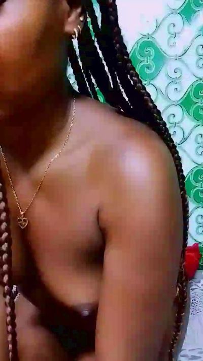 ameline1 live cam on Cam4