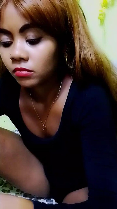 ameline1 live cam on Cam4