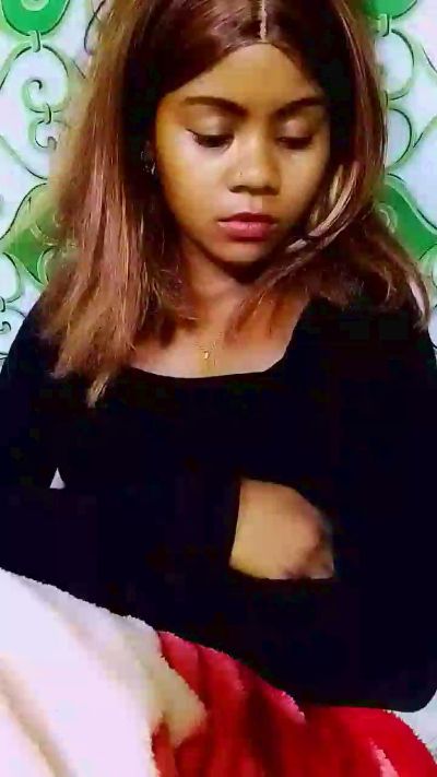 ameline1 live cam on Cam4