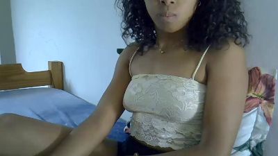 amichou5 live cam on Cam4