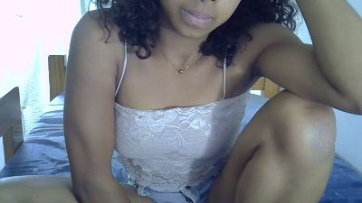 amichou5 live cam on Cam4