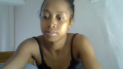 amichou5 live cam on Cam4