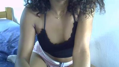 amichou5 live cam on Cam4