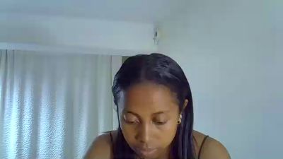 amichou5 live cam on Cam4