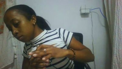 amichou5 live cam on Cam4