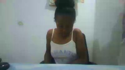 amichou5 live cam on Cam4