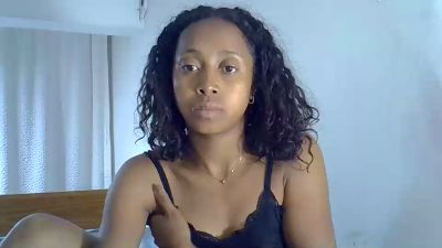 amichou5 live cam on Cam4