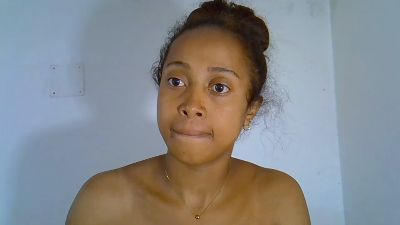 amichou5 live cam on Cam4