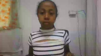 amichou5 live cam on Cam4