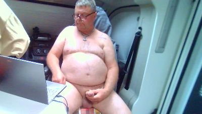 amigo3334 live cam on Cam4