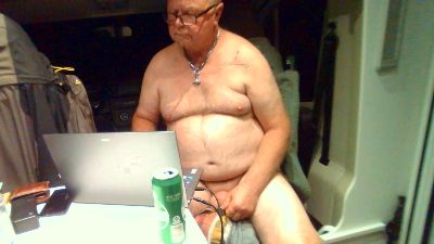 amigo3334 live cam on Cam4