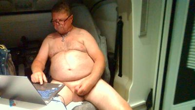 amigo3334 live cam on Cam4