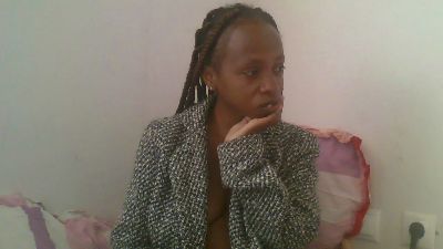 aminahot1 live cam on Cam4