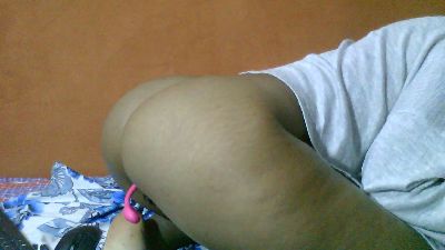 aminahot1 live cam on Cam4