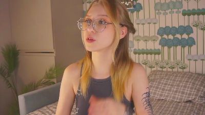 amiramoral live cam on Cam4