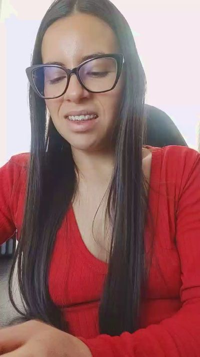 ammy_gomez27 live cam on Cam4