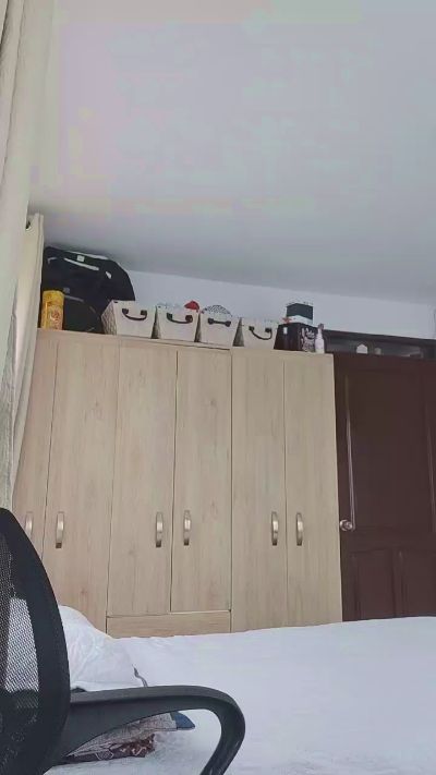 ammy_gomez27 live cam on Cam4
