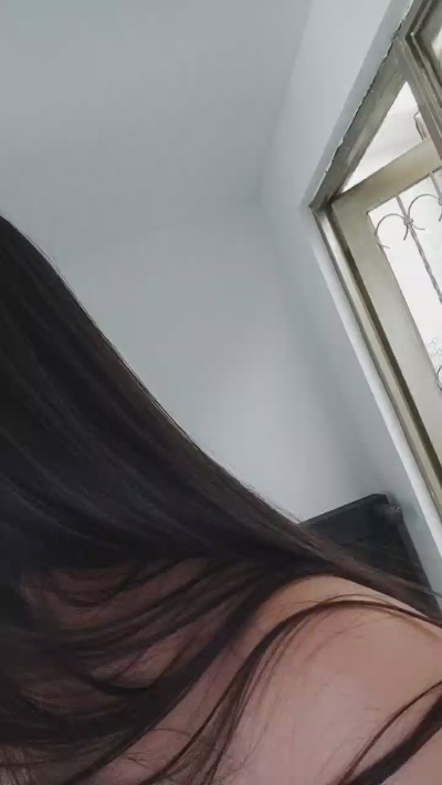 ammy_gomez27 live cam on Cam4