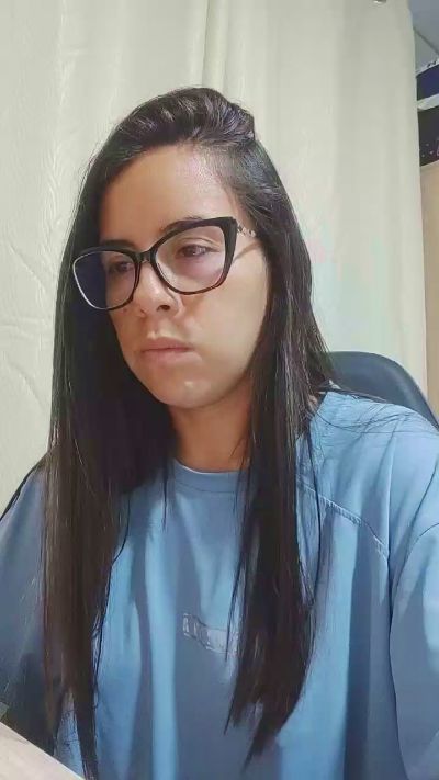 ammy_gomez27 live cam on Cam4