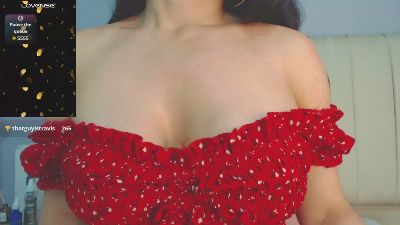 amy_le1 live cam on Cam4