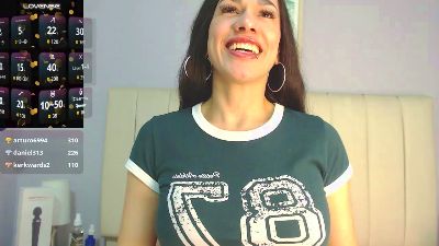 amy_le1 live cam on Cam4