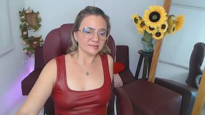 ana_milf live cam on Cam4