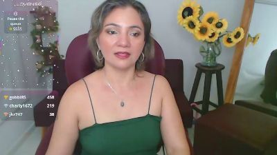 ana_milf live cam on Cam4