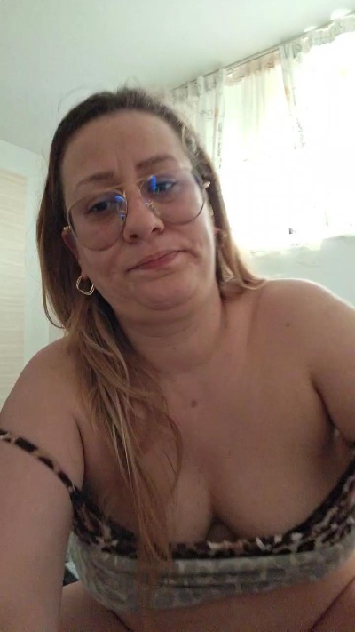 anabel39 live cam on Cam4