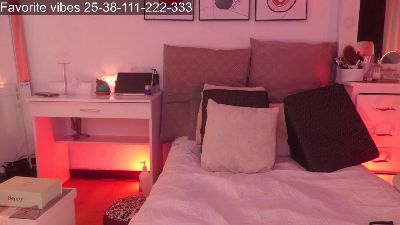anah_s live cam on Cam4