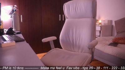 anah_s live cam on Cam4
