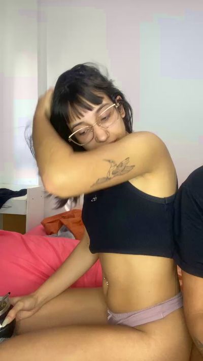 anahi50 live cam on Cam4