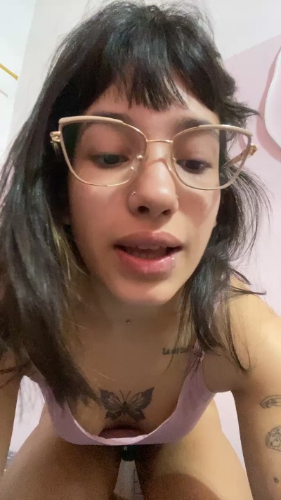 anahi50 live cam on Cam4