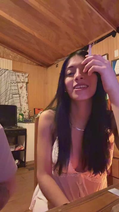 anaizhot live cam on Cam4