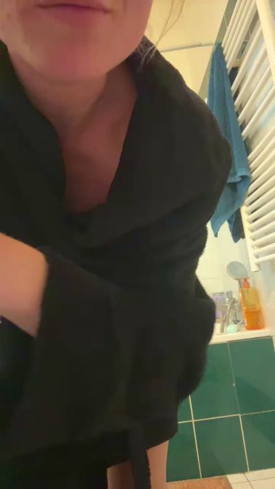 anamaria_sexy live cam on Cam4