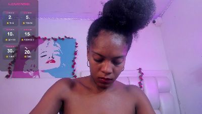 anamyle live cam on Cam4